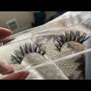 Custom lashes